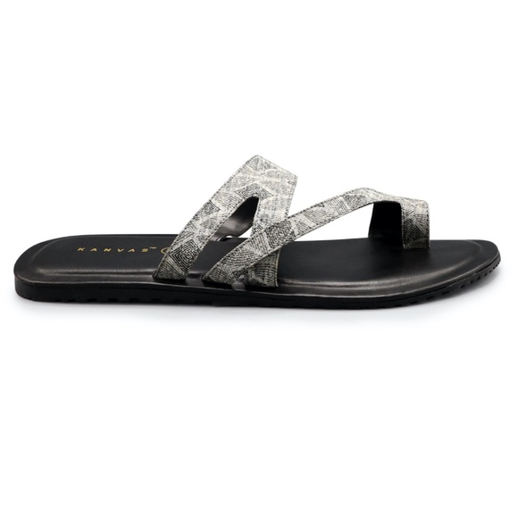 Grey Block Print Strap Chappals main image 5